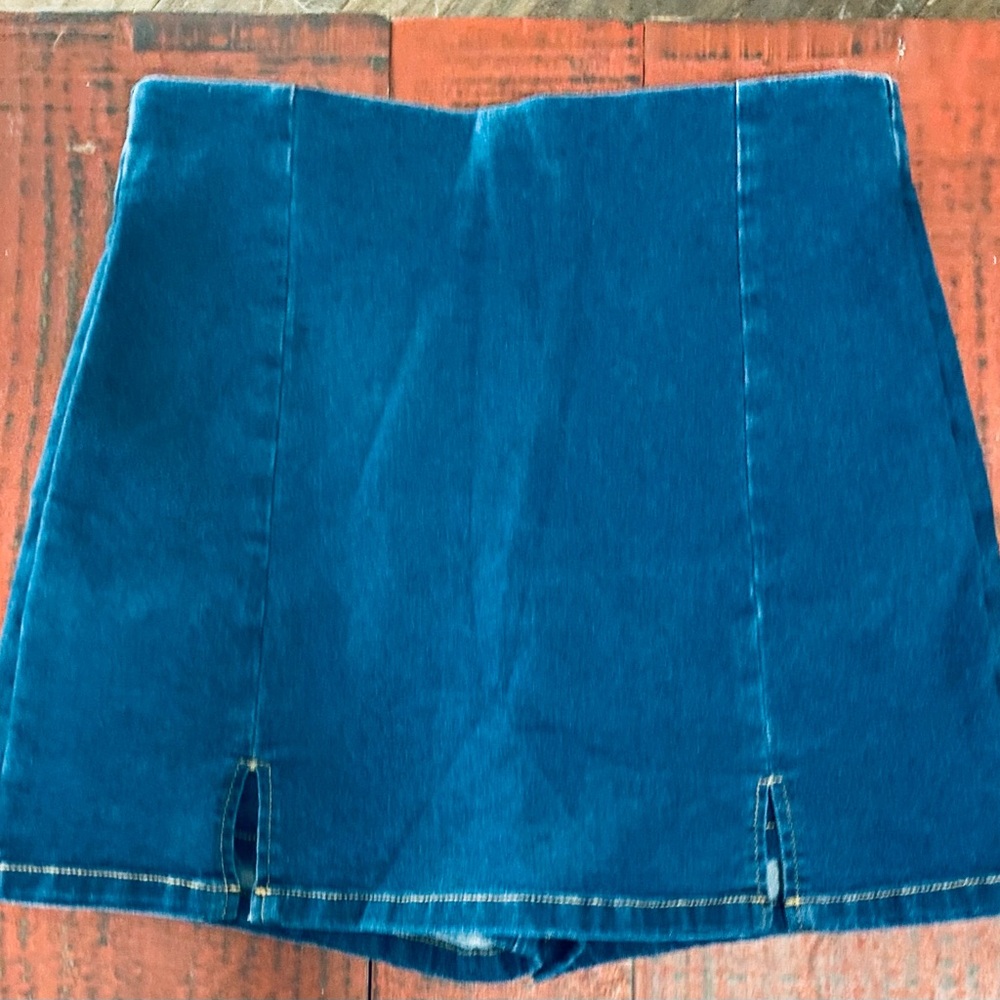 Stylish Blue Denim Skirt
